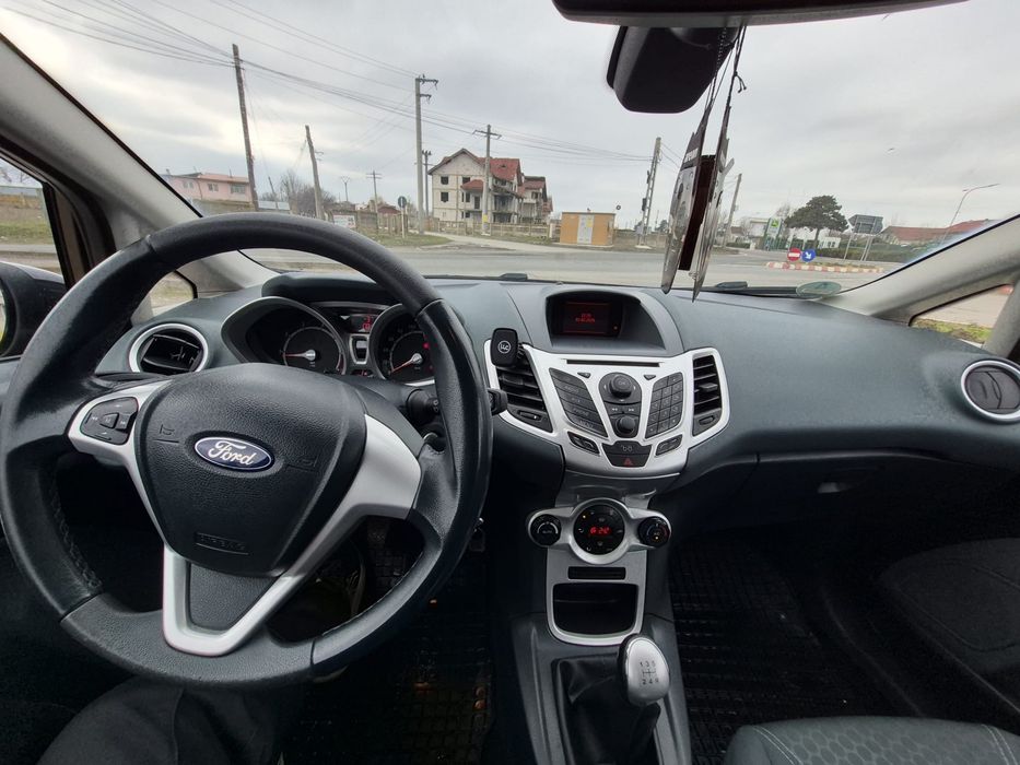 Ford Fiesta 2011, 1.3 benzină
