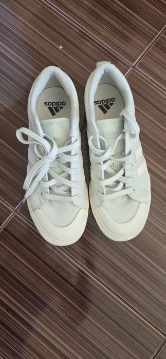 Маратонки Adidas