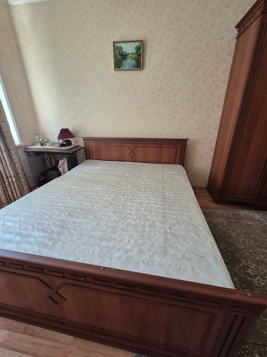 Кровать 180×210 с матрасом