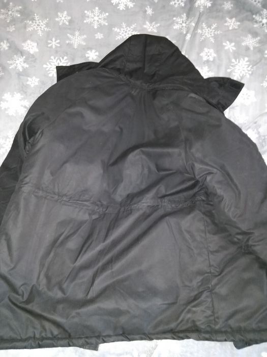 Geaca termoizolant de iarnă,  culoarea neagra, de vânătoare, pescuit