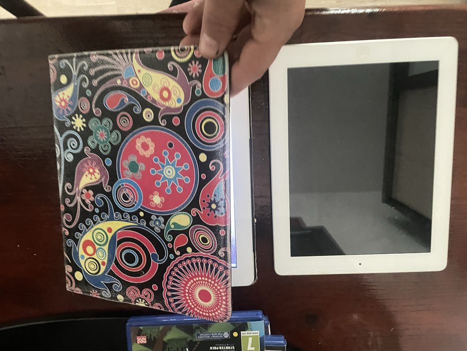 Таблет Ipad 60гб  и втори подарък за части