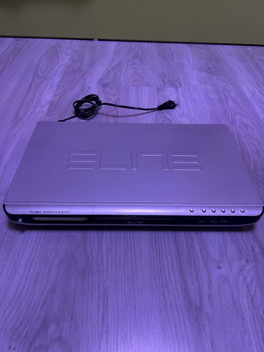 DVD player (работещ)