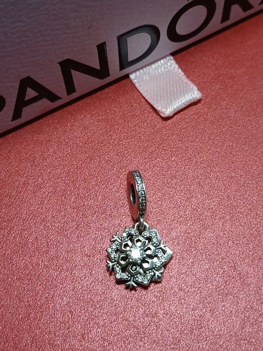 Сребърен талисман Пандора