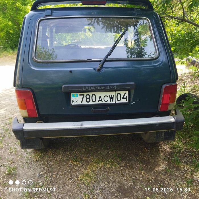 Продам автомобиль Нива 21213