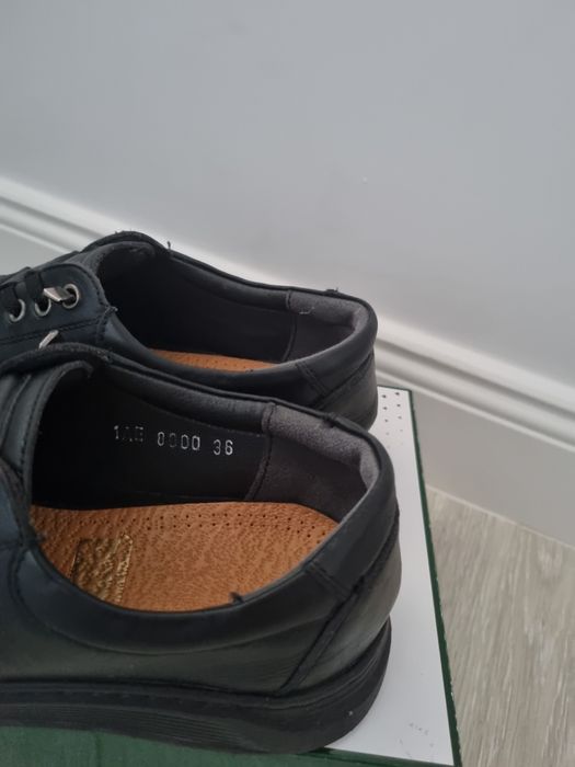 Pantofi băieți din piele marca Marelbo marime 36