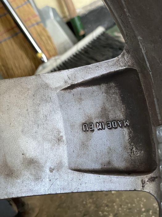 Гуми и джанти за BMW/RANGE ROVER