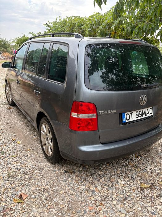 VOLKSWAGEN Touran 2006 — imagine 3