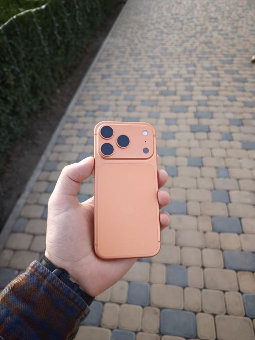 iPhone 17 pro 256 orange