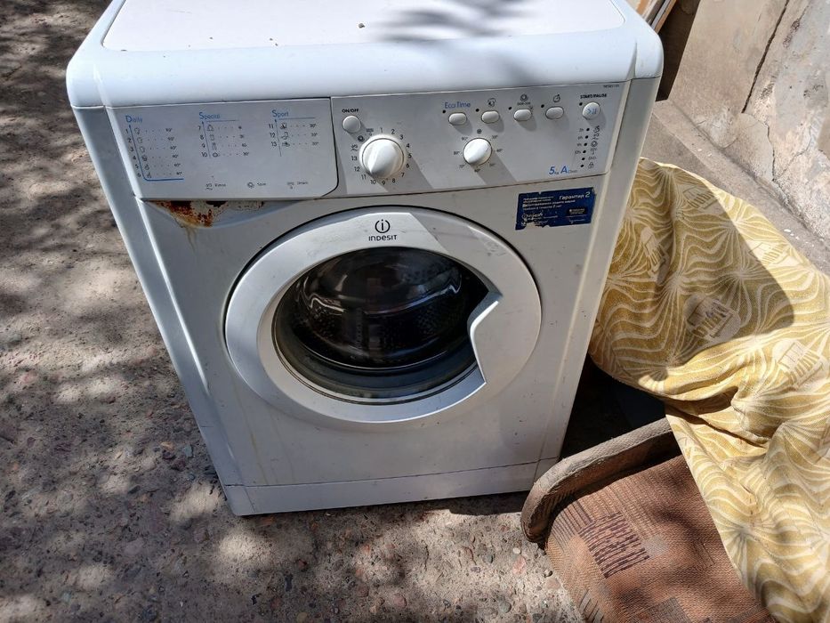 Стиральная машинка продаётся автомат 5 кг