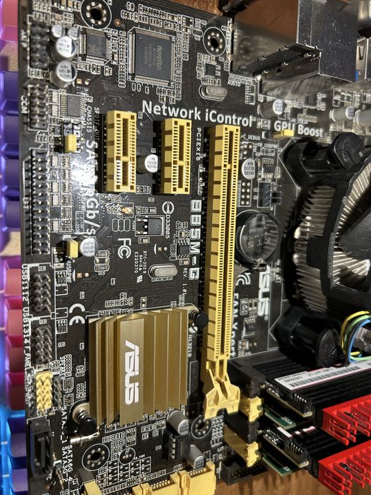 Kit Gaming Intel Core i5 4690, Placa de baza ASUS B85M-G, 8GB Ram DDR3