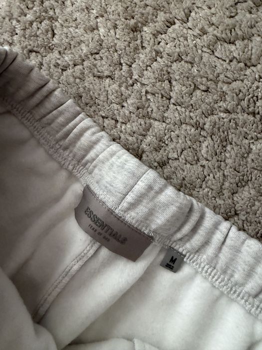Pantaloni essentials bej
