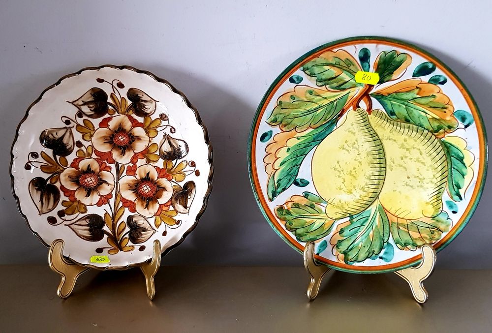 Farfurii/boluri vechi din ceramică italiană