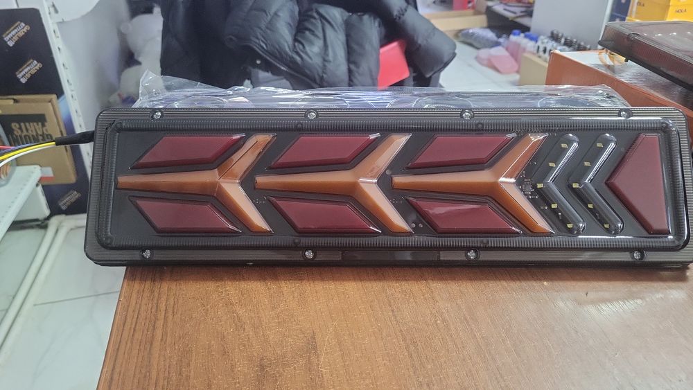 Фонари заднии диодные на 24 вольта