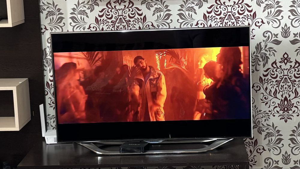 Продам Телевизор и горка