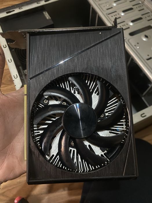 Vand calculator gaming i5-9400F 1660supper