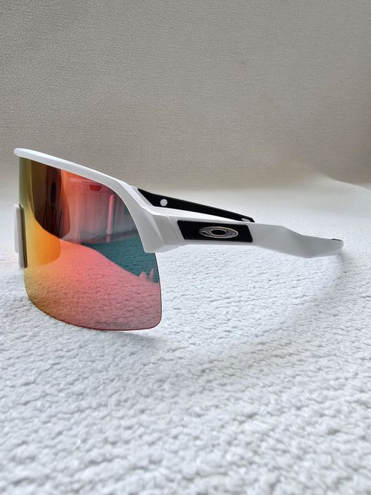 Слънчеви очила Oakley Sutro – Matte White / Prizm Road