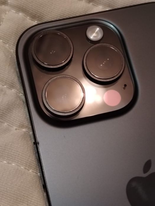 Продам iPhone 16pro