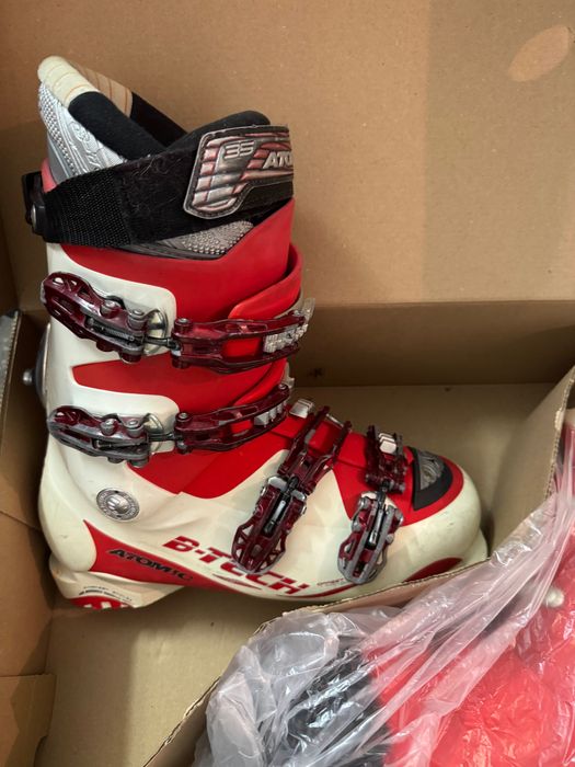 Ски обувки Atomic B-Tech / GripWalk (28–28.5)