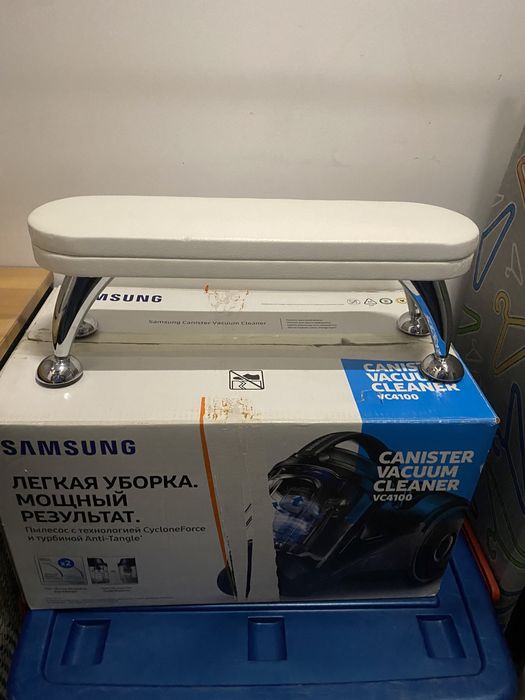 Подлоготник для маникюра