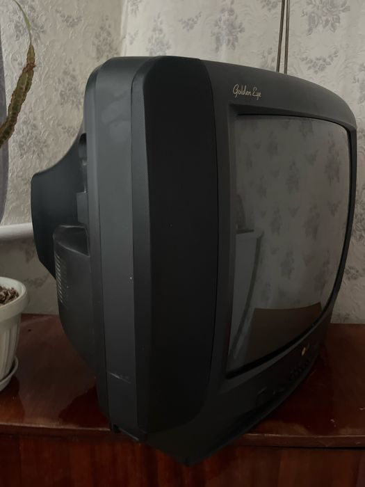 Телевизор lg.