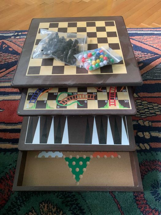 Малка настолна маса с 6 игри