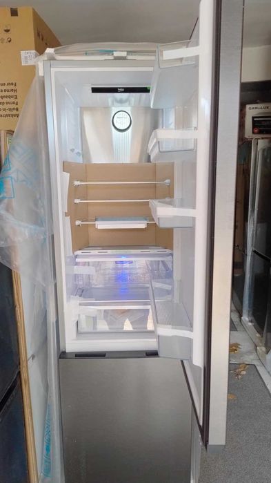 Комбиниран Хладилник с фризер BEKO-БЕКО 203 см Dark Inox AeroFlow™