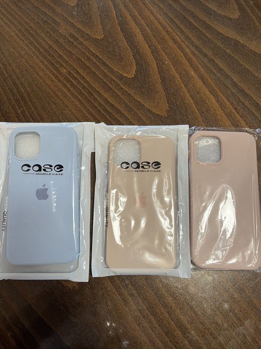 Кейсове за телефон IPhone 12