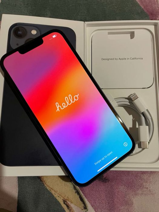 iPhone 13. 128гб