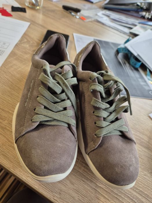 Чисто нови Fornarina спортни обувки 36 номер естествен.кожа