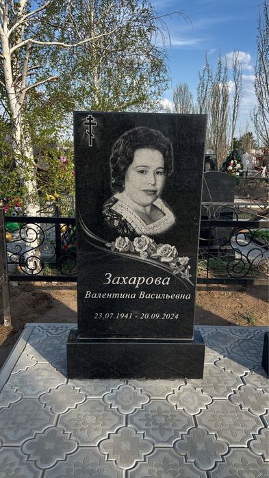 Памятники брусчатка