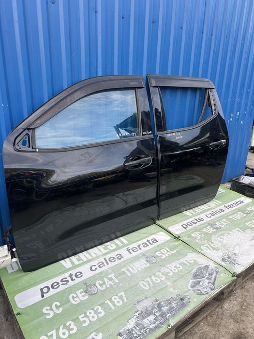 Ușă stânga față Nissan Navara D23 2017