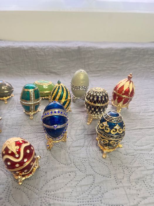 Atlas Faberge яйца