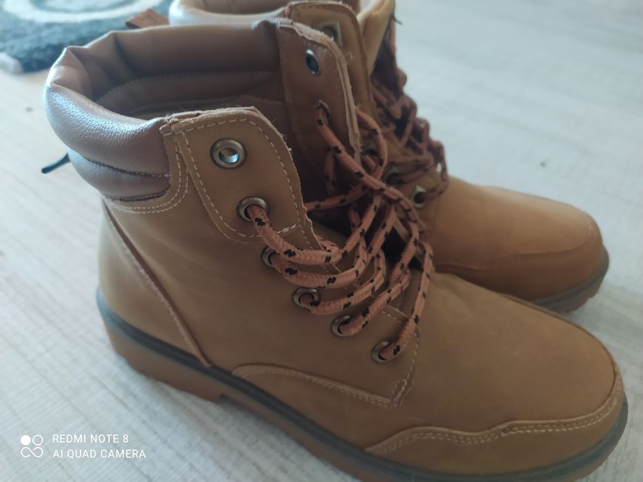 Два чифта мъжки боти 40 и 41 номер