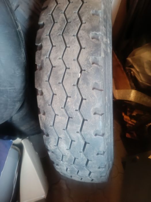 Продам грузовые шины