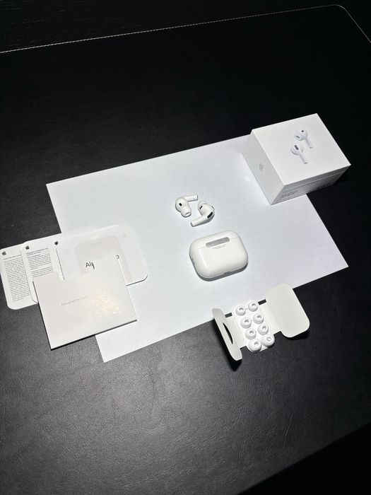 Air Pods Pro 3 ( 2025 )