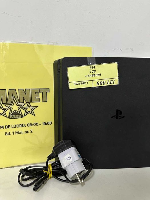 PS4 1TB + cabluri (CTG)