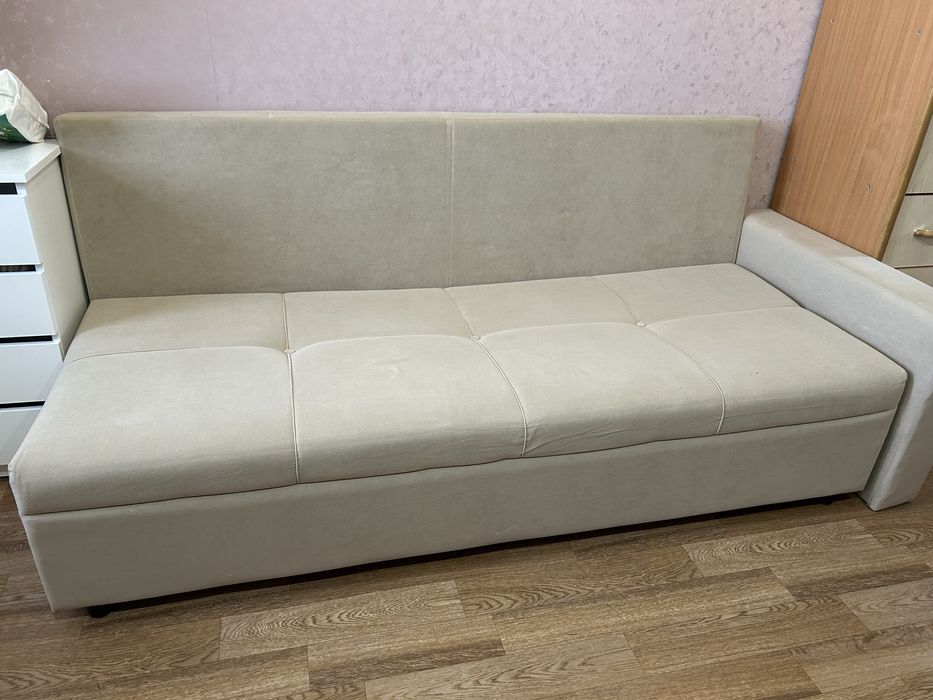 Продам диван в хорошем состоянии