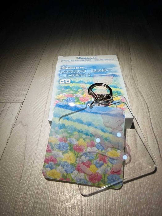 Pokémon Mew Acrylic Keychain - Invisible to Mew
