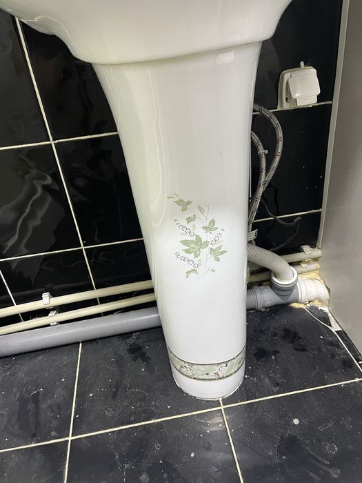 Раковина и унитаз