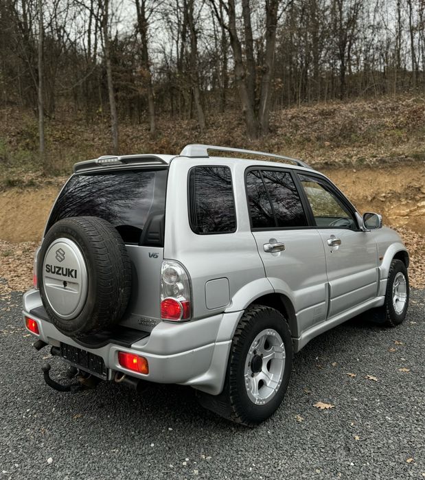Suzuki Grand Vitara 2005 V6 2.5 i automat 4x4 !
