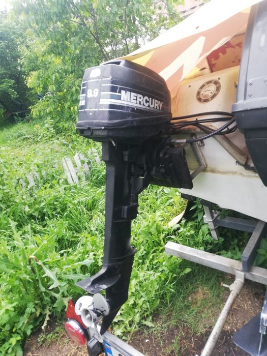 Продавам  двигатели за лодка два бр.