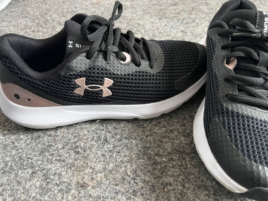 Спортни обувки Under Armour
