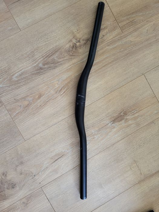 Велосипедный руль, 645 мм