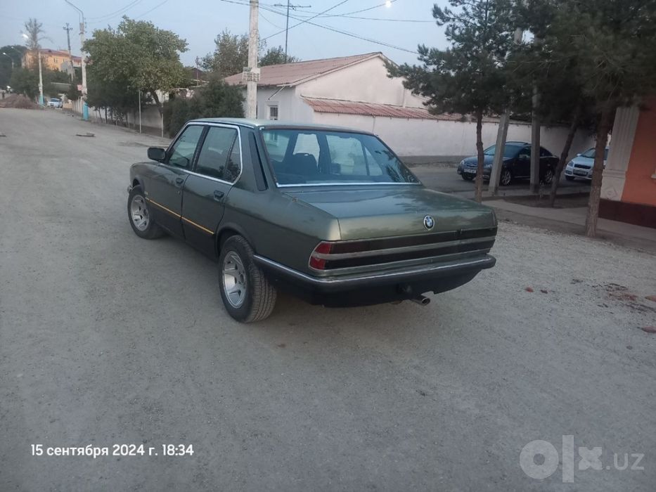 Мошина сотилди. Запчастга сотилади.