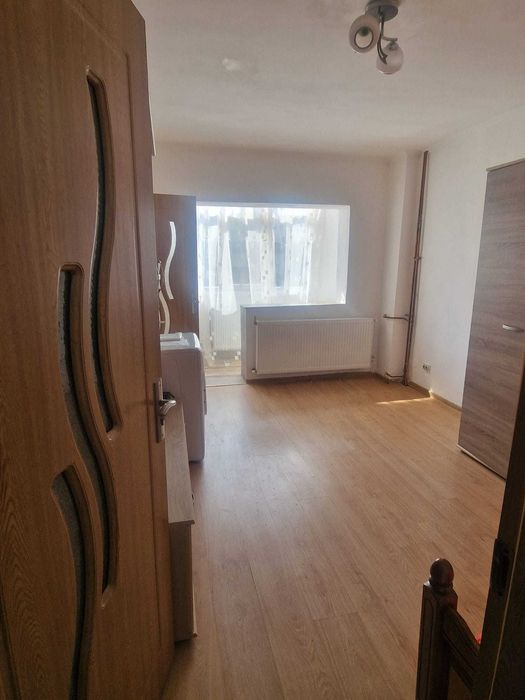 Vand Garsoniera Z8, M Viteazu, et 2