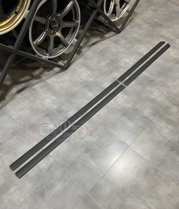 Молдинги на двери Subaru Legacy BG/BD