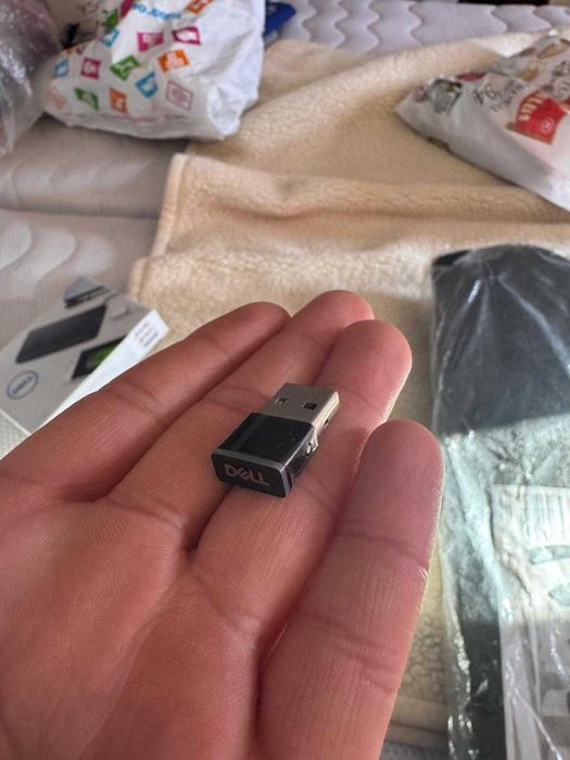 Căști Dell wireless cu microfon + husă – folosite foarte puțin