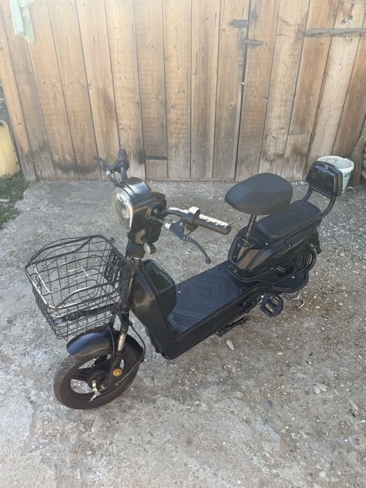 Scuter electric - moped