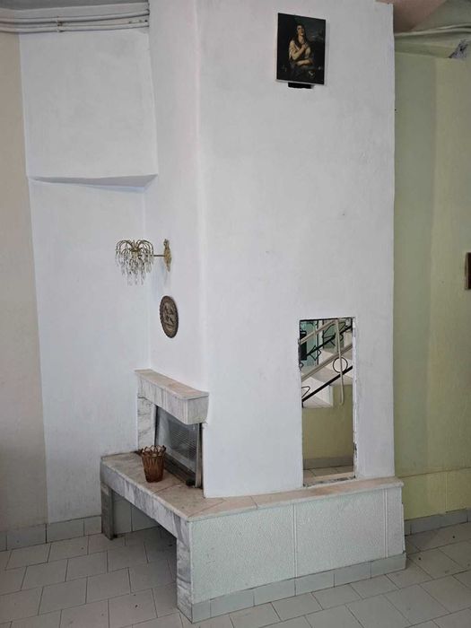 Къща в Пловдив, област-с.Нареченски бани площ 210 цена 75900