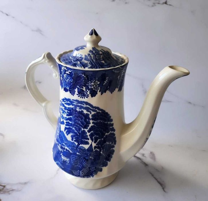 Английски сервиз за чай